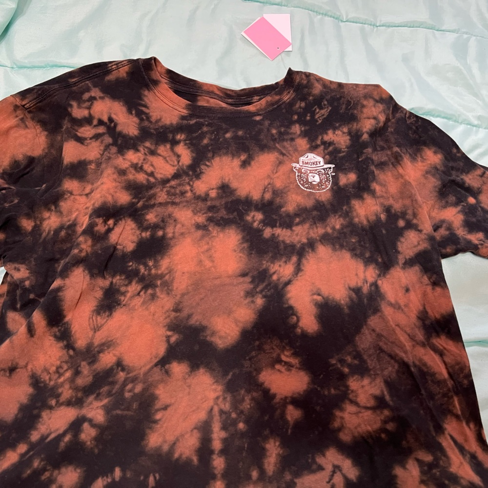 Smokey the bear graphic tee